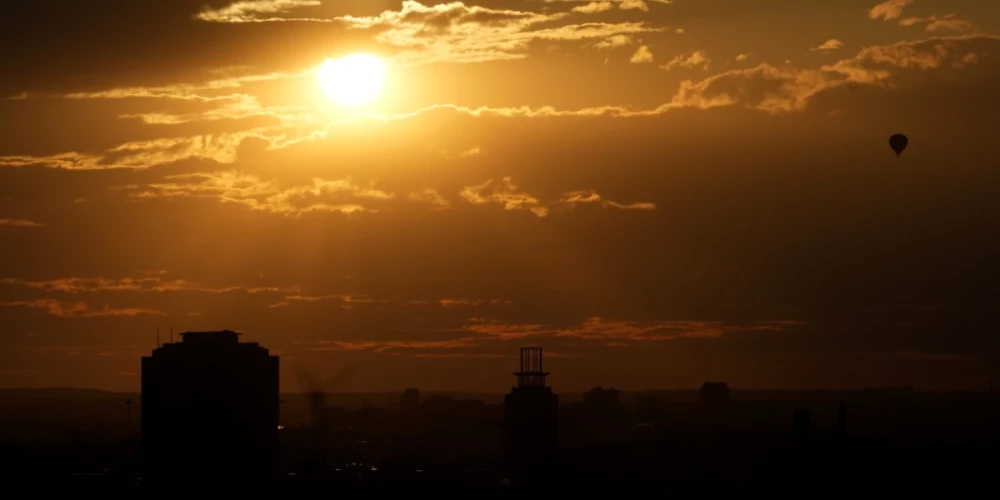 Latvijas dzimšanas dienā vietām uzspīdēs kāds saules stars.