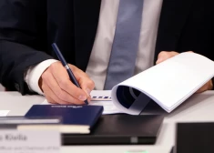 Ceturtdien parakstīs memorandu par birokrātijas mazināšanas pasākumu veicināšanu