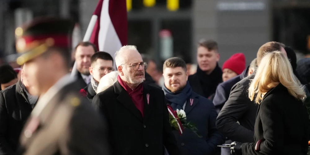 18 ноября 2025 года высшие должностные лица Латвии возложили цветы к памятнику Свободы.