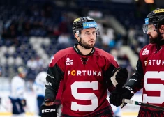 Dzierkals asistē "Sparta" vārtu guvumā, taču klubs neiekļūst IIHF Čempionu līgas ceturtdaļfinālā