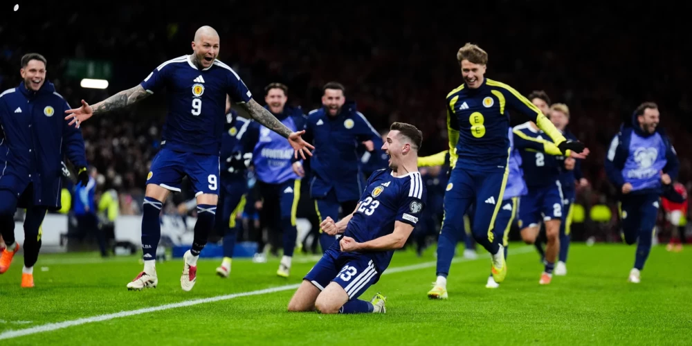 Skotija vajadzīgo uzvaru izrāva tikai kompensācijas laikā