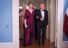 Prominences eleganti mirdz Rīgas pilī. FOTO