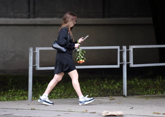 Latvijā ir viens no zemākajiem priekšlaicīgas mācību pārtraukšanas rādītājiem Eiropā, liecina Eiropas Komisijas pārskats