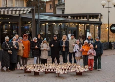 FOTO atskats: Gaismas ceļā Jūrmalā nosvinēti valsts svētki