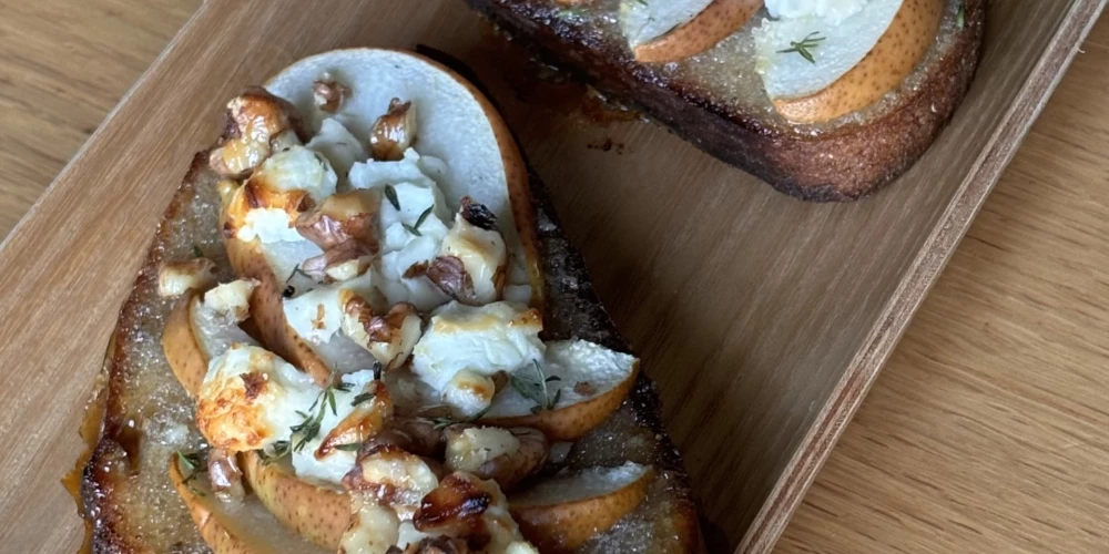 Karstmaizes ar bumbieriem