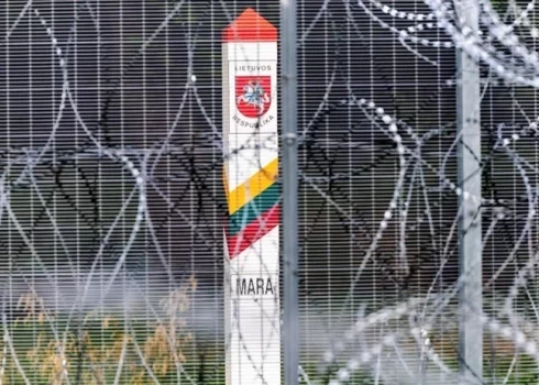 Литва снимает октябрьские ограничения и открывает границу с Беларусью.