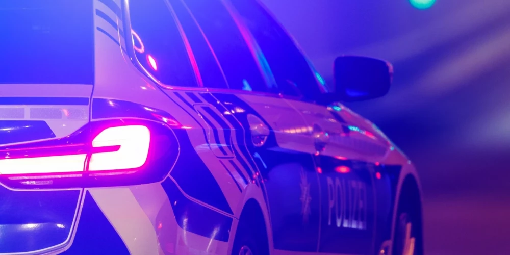 Likumsargi šobrīd aktīvi meklē bērna tēvu, kurš varētu būt saistīts ar notikušo.