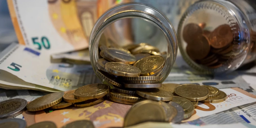 No jaunā gada Latvijā minimālā alga būs 780 eiro.