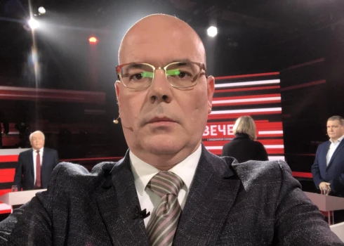 Andrejs Mamikins "Kremļa Gebelsa" Vladimira Solovjova raidījumā (ekrānuzņēmums no "Facebook")