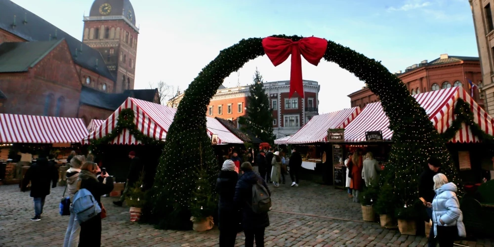 Старейшая ярмарка Риги возвращается на Домскую площадь.