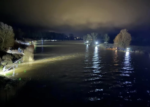 Bārtā pie Dūkupjiem ūdens līmenis pagājušajā naktī kāpis par 60 centimetriem.