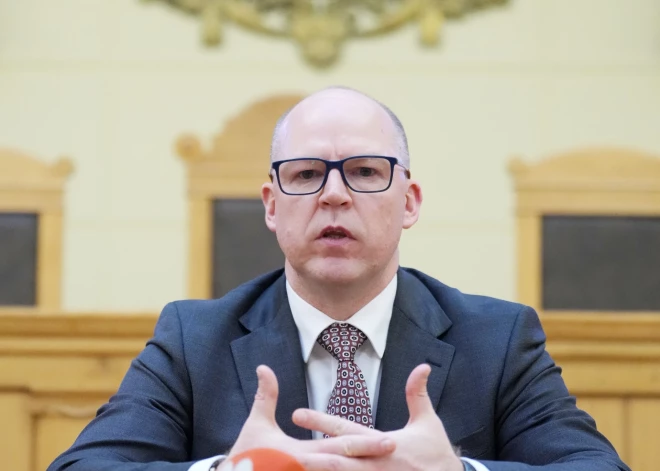 Saeima ģenerālprokurora amatā ieceļ Armīnu Meisteru