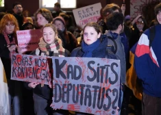 Deputāti nākamnedēļ skatīs jautājumu par iedzīvotāju iniciatīvu par Latvijas palikšanu Stambulas konvencijā