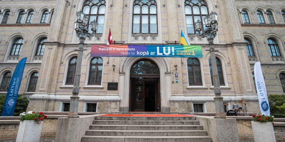 Проект реализуется в сотрудничестве с Rietumu Banka, который c этой целью выделил финансирование в размере 20 тысяч евро.