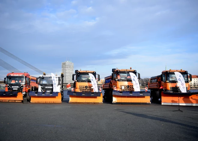 Рига инвестирует 24,4 млн в очистку города от снега. А куда пойдут деньги, если его не будет?