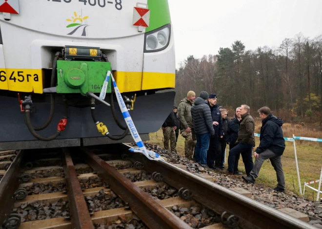 Polija pieprasījusi Baltkrievijai izdot sliežu ceļu spridzināšanā aizdomās turamos ukraiņus