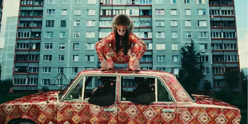 Oliver Tree laidis klajā savu jaunāko dziesmu un videoklipu "Joyride". 