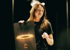 Премьера в Аркаде Театра Чехова - пьеса Ника Пэйна "Созвездия" в постановке Дж. Дж. Джилинджера