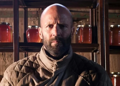 Джейсон Стэйтем в фильме "Пчеловод".