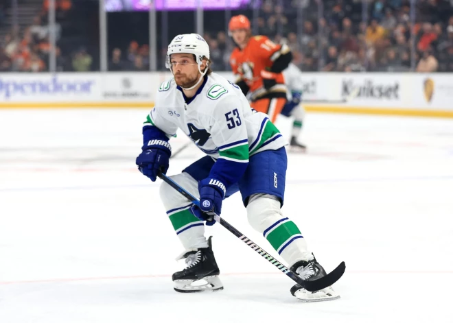 Cerīgas ziņas par Bļugera atgriešanos laukumā "Canucks" sastāvā