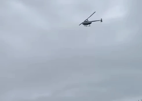 Lizuma iedzīvotājus satraukušais helikopters (ekrānuzņēmums no video)