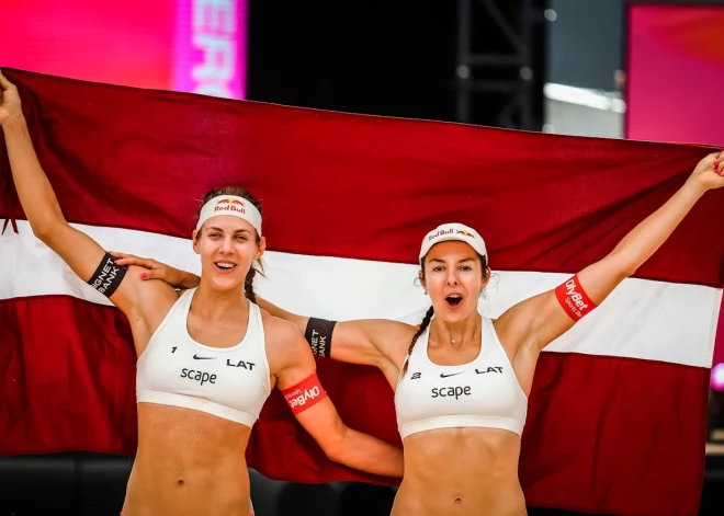 Izcili! Graudiņa/Samoilova iekļūst pasaules čempionāta pusfinālā