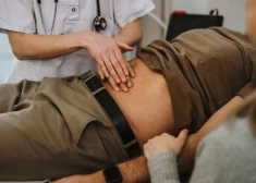 Resnās zarnas vēzis - šie divi simptomi ir jāuztver ļoti nopietni 