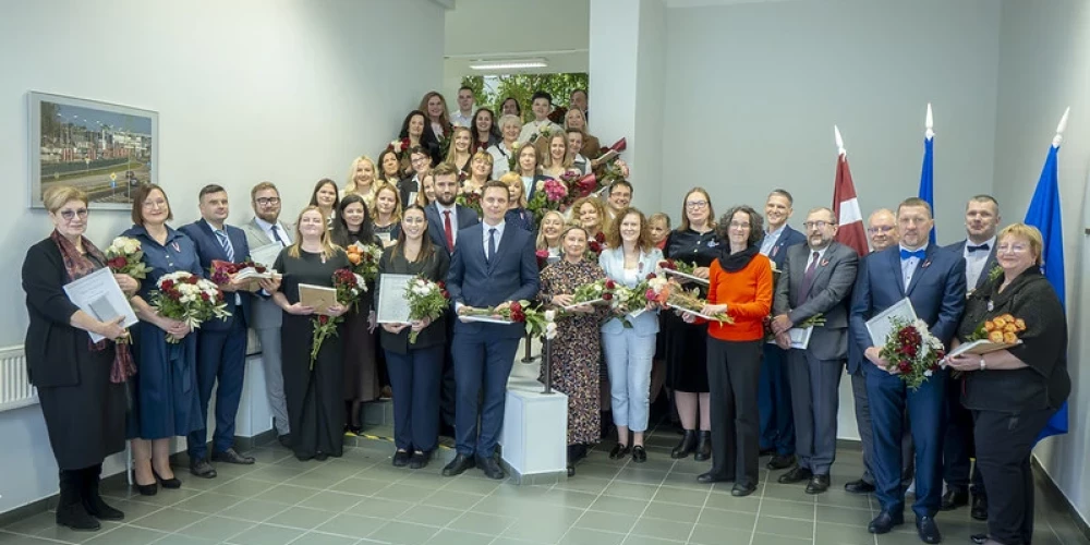 NMPD godina darbiniekus par pašaizliedzību, profesionalitāti un ieguldījumu. 