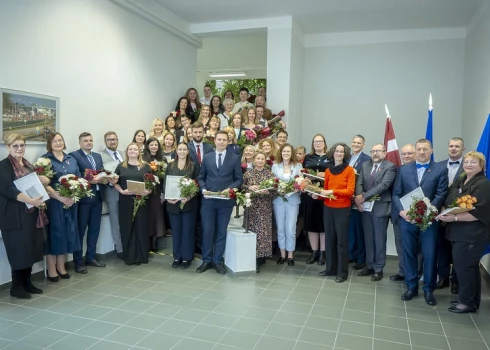 NMPD godina darbiniekus par pašaizliedzību, profesionalitāti un ieguldījumu. 