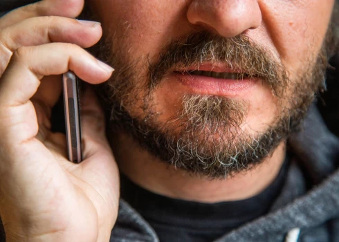 Valsts policijā šī gada 13. novembrī saņemta informācija, ka Jelgavā kāda Zemgales apgabaltiesas darbiniece, telefonsarunas laikā ar iedzīvotāju saņēmusi draudus tikt nogalinātai. /Ilustratīvs attēls/