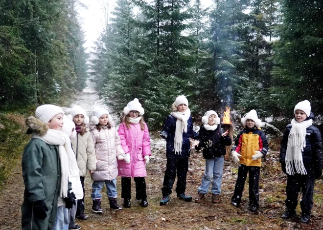 Сейм увеличивает выплаты семьям с детьми: что изменится с 2026 года