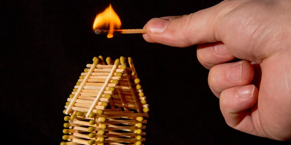 Plānoja celt baznīcu no sērkociņiem, bet sanāca kriminālprocess.