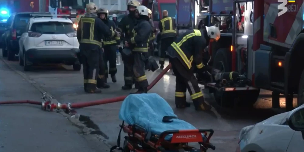 Пожар в Плявниеках - два человека погибли.