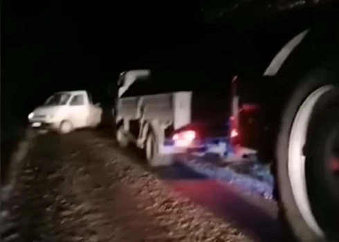 Фермеры Южного Курземе сорвали кражу техники и устроили ночную погоню.