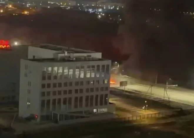 Ukrainas droni trāpījuši Krievijas naftas pārstrādes rūpnīcai Rjazaņas apgabalā