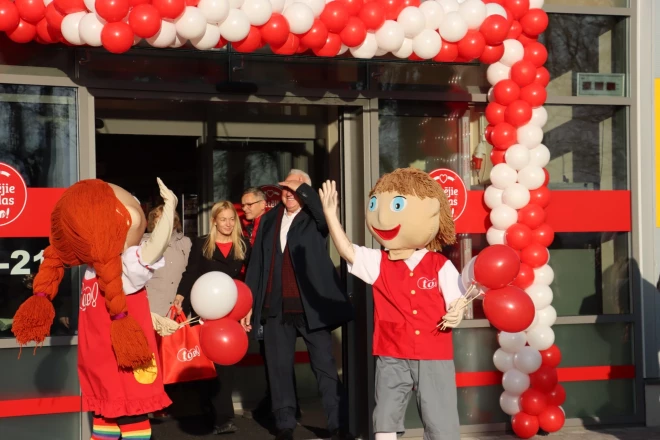 "top!" veikala atklāšana vietējiem iedzīvotājiem bija liels notikums.