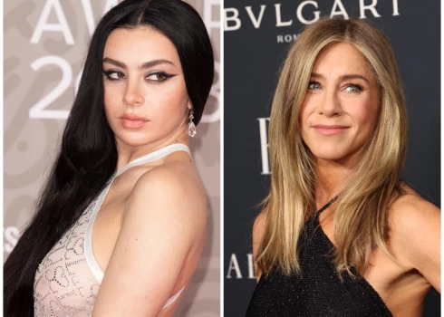 Procedūru iecienījusi britu dziedātāja "Charli XCX" un amerikāņu aktrise Dženifera Anistone.