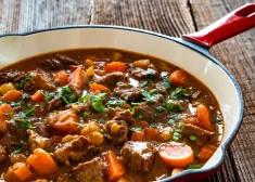 Ароматный гуляш на каждый день: просто, сытно, по-домашнему