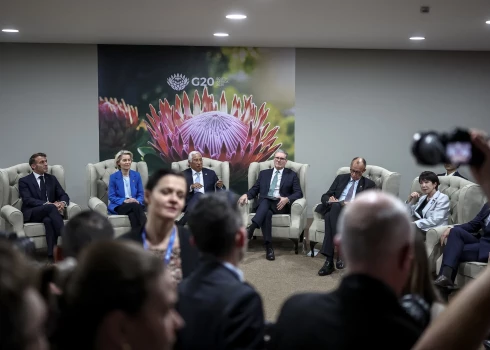 Rietumvalstu līderi, kas sestdien pulcējušies Dienvidāfrikā uz G20 samitu, paziņoja, ka ASV plāns kara izbeigšanai Ukrainā ir pamats, pie kura būs nepieciešams papildu darbs.