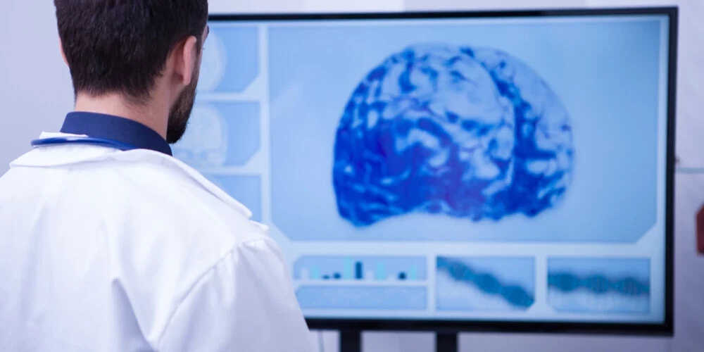 Паркинсон в Латвии - больные платят больше, чем соседи по Балтии.