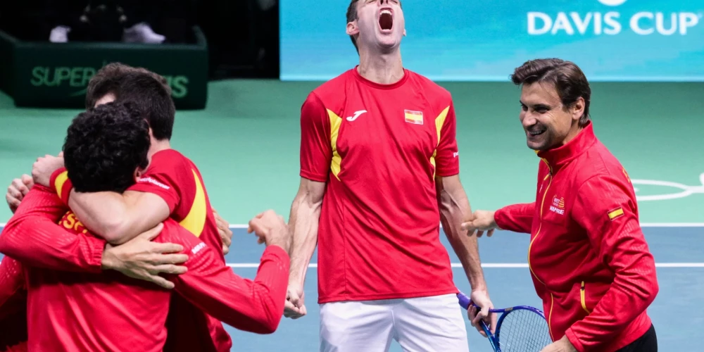 Pedro Martinesa Portero emocijas pēc uzvaras.