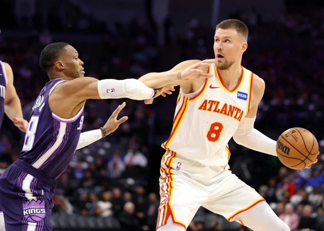 Porziņģim 30 punkti un rezultatīvākā sezonas spēle "Hawks"