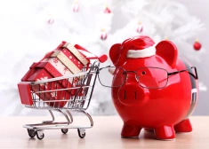 Как купить подарки и сэкономить: советы для тех, кто не хочет переплачивать на Рождество