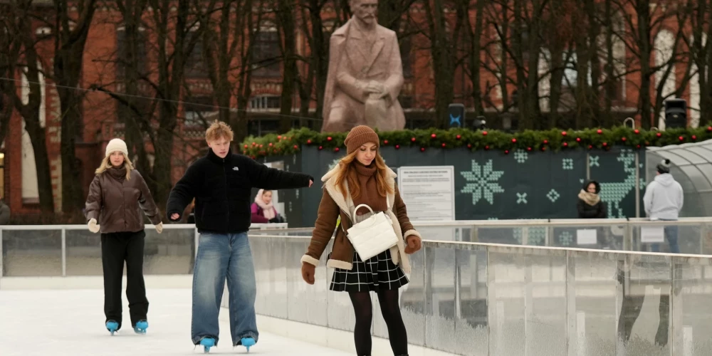 Жители снова смогут кататься в центре Риги!