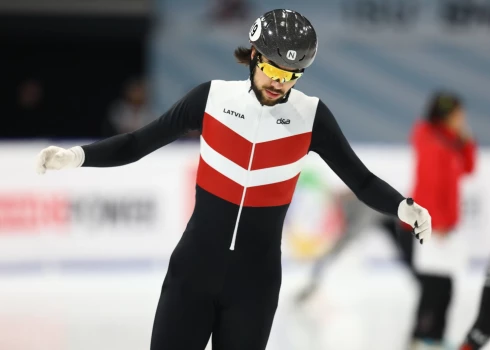 Krūzbergs Pasaules tūrē 1000 metru distancē ieņem astoto vietu.