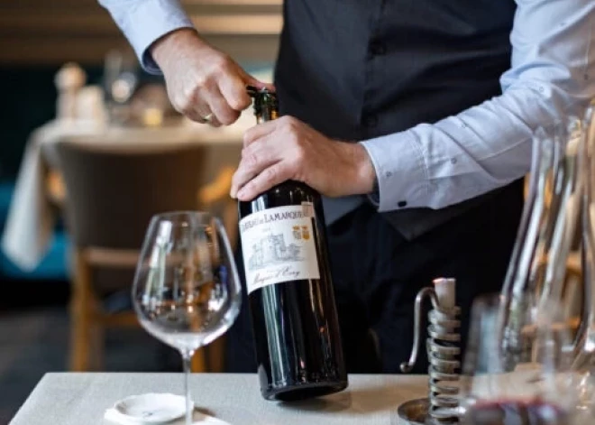 Rīgas restorāni triumfē Baltijas vīna balvā: “Riviera”, “Barents” un “Max Cekot” starp labākajiem