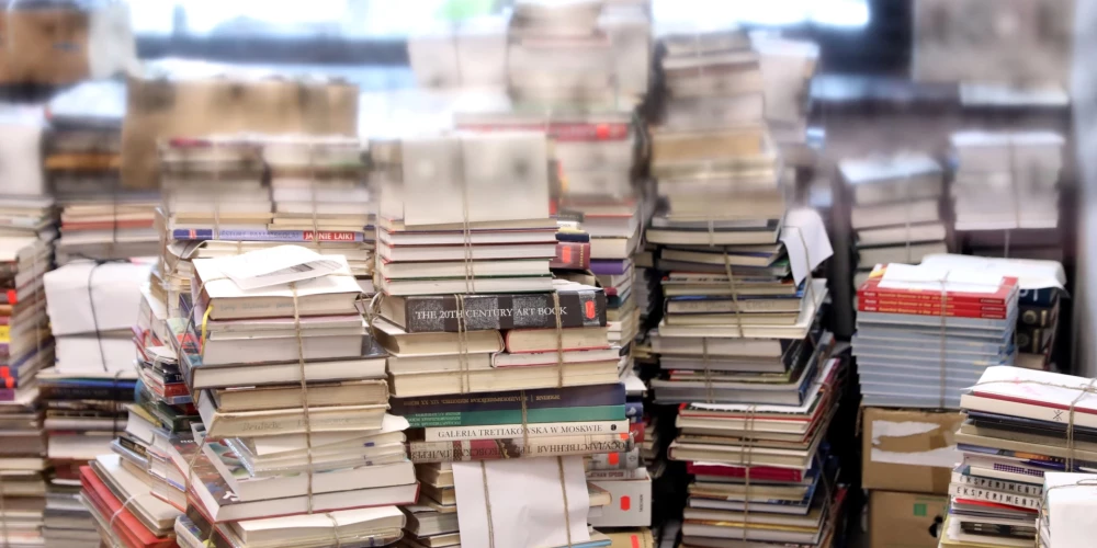 Bibliotēkas aizvien iegādājas Krievijā izdotas grāmatas.