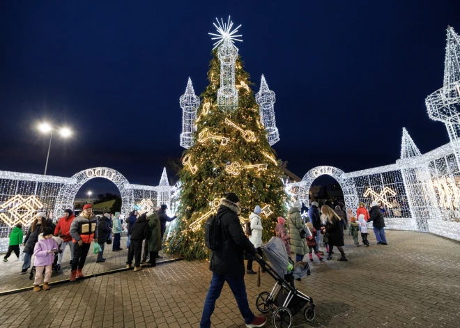 FOTO: grinčs, eņģeļi un maģija: "Lido" pārvēršas par ziemas pasaku valstību