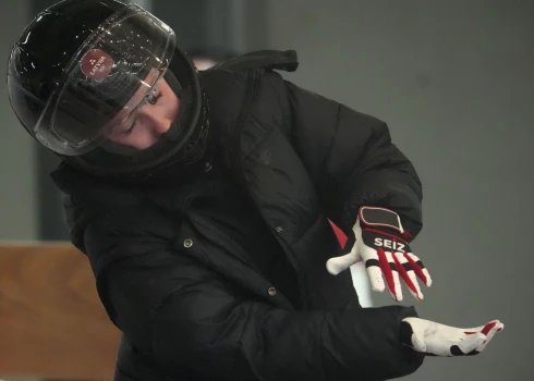 16 gadus vecā bobslejiste Amēlija Kotāne.