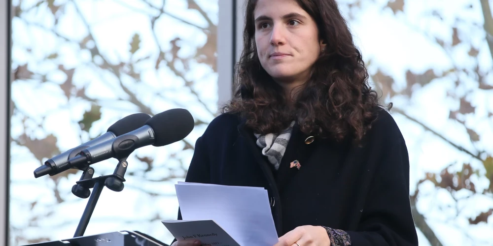 Tatjana Šlosberga uzstājas sava vectēva Džona Kenedija piemiņas pasākumā 22. novembrī